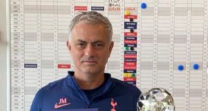 Mourinho è il nuovo tecnico della Roma: “Ringrazio i Friedkin” mourinho